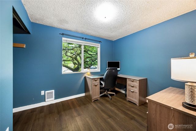 8915 Quinault Drive NE, Olympia, WA 98516