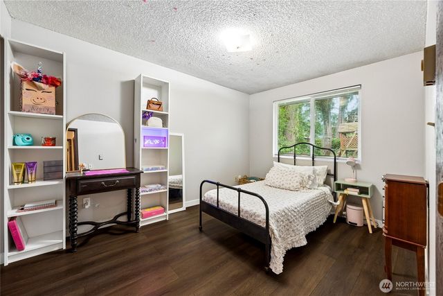 8915 Quinault Drive NE, Olympia, WA 98516
