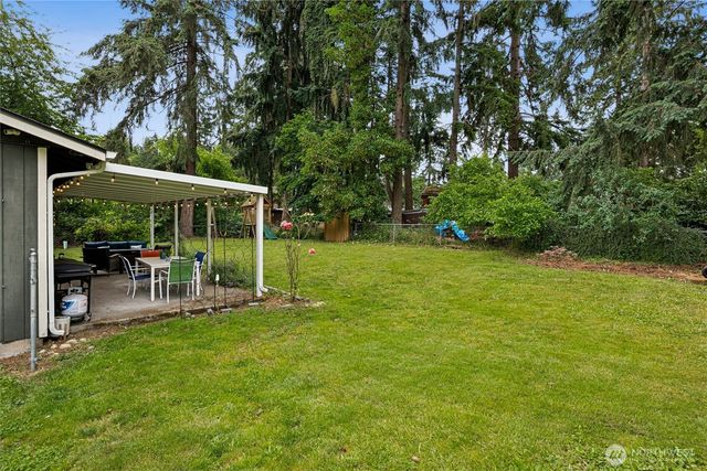 8915 Quinault Drive NE, Olympia, WA 98516