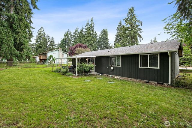 8915 Quinault Drive NE, Olympia, WA 98516