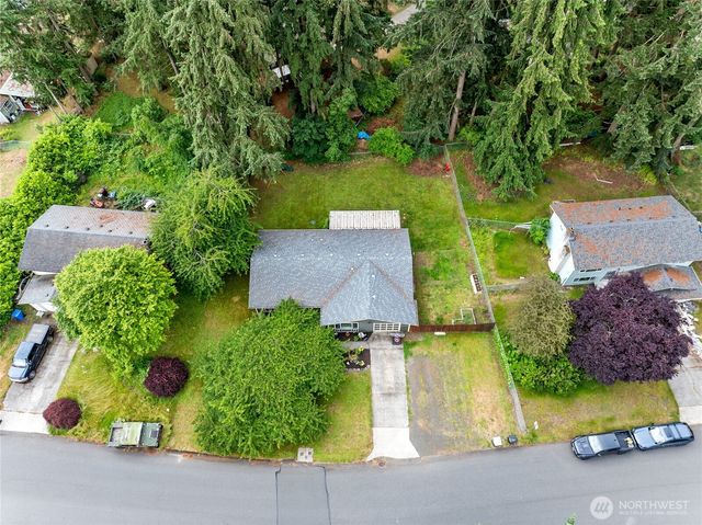 8915 Quinault Drive NE, Olympia, WA 98516