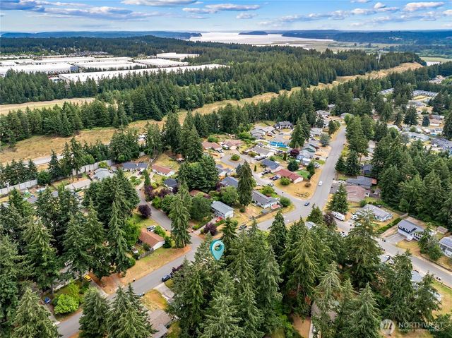 8915 Quinault Drive NE, Olympia, WA 98516