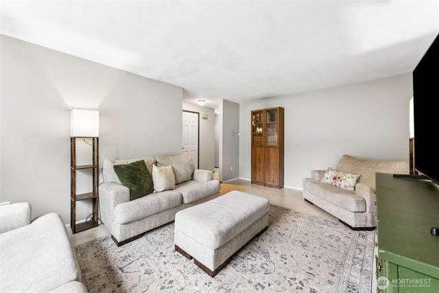 8915 Quinault Drive NE, Olympia, WA 98516