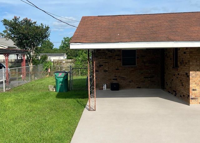 573 St Louis St, Raceland, LA 70394