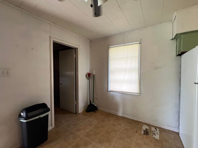 573 St Louis St, Raceland, LA 70394