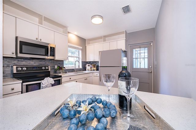 1024 CANOVIA AVENUE, Orlando, FL 32804