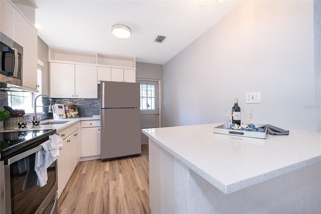 1024 CANOVIA AVENUE, Orlando, FL 32804