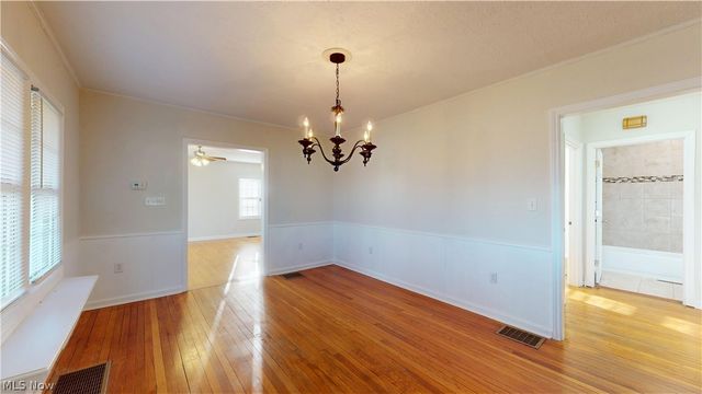 1457 Hocking Road, Little Hocking, OH 45742