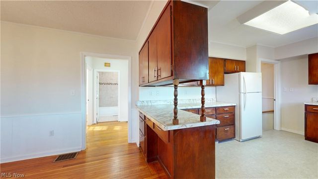 1457 Hocking Road, Little Hocking, OH 45742