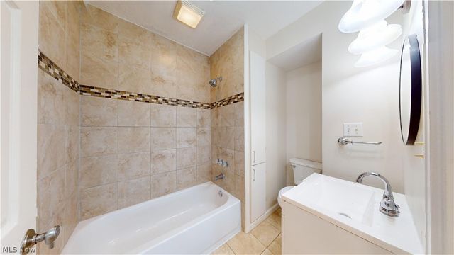 1457 Hocking Road, Little Hocking, OH 45742