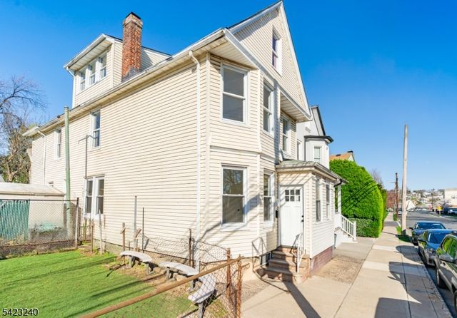 56 Holmes St, Belleville Twp., NJ 07109