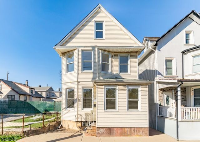 56 Holmes St, Belleville Twp., NJ 07109