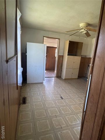 813 E Jack Street, Salem, MO 65560