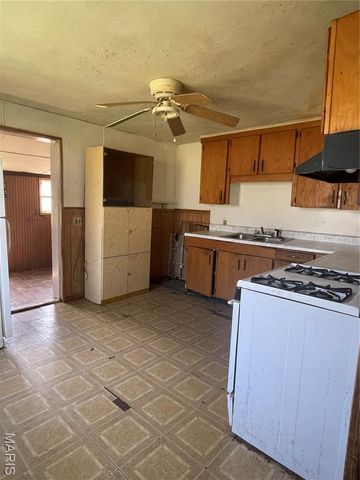 813 E Jack Street, Salem, MO 65560