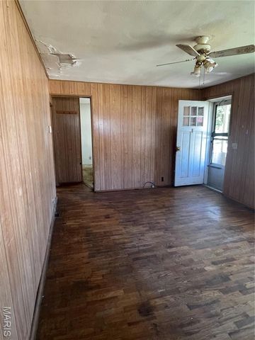 813 E Jack Street, Salem, MO 65560