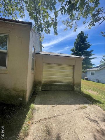 813 E Jack Street, Salem, MO 65560