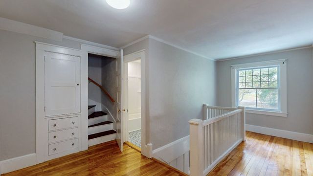 54 Beeching St Left, Worcester, MA 01602