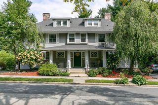 54 Beeching St Left, Worcester, MA 01602