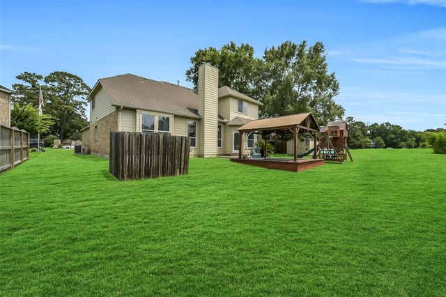 16806 Harbor Mist Court, Crosby, TX 77532
