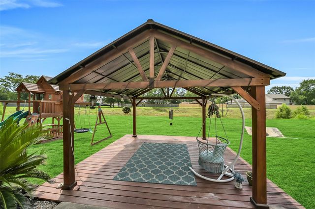 16806 Harbor Mist Court, Crosby, TX 77532