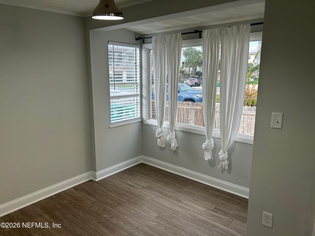 138 12TH Avenue S, Jacksonville Beach, FL 32250