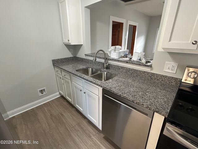 138 12TH Avenue S, Jacksonville Beach, FL 32250