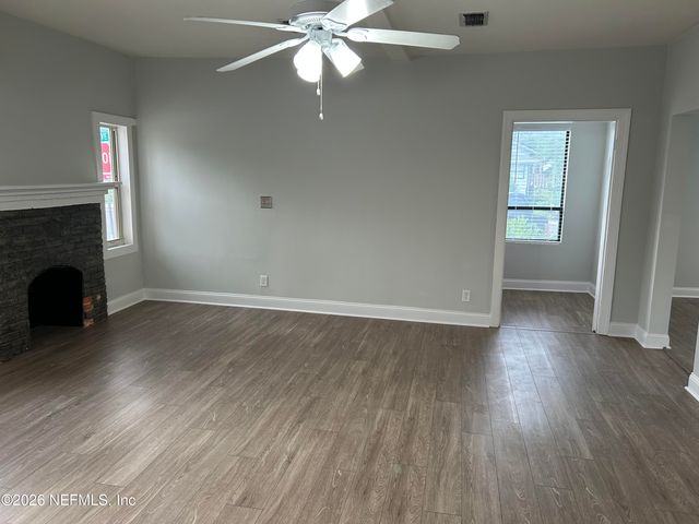 138 12TH Avenue S, Jacksonville Beach, FL 32250