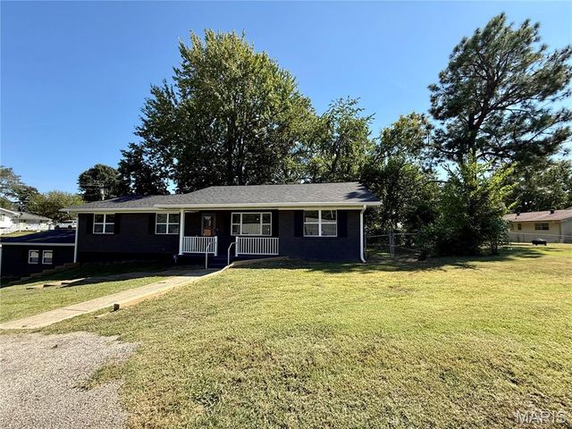 2801 Bedoll Avenue, Poplar Bluff, MO 63901