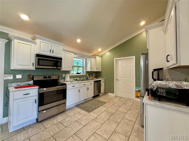 2801 Bedoll Avenue, Poplar Bluff, MO 63901