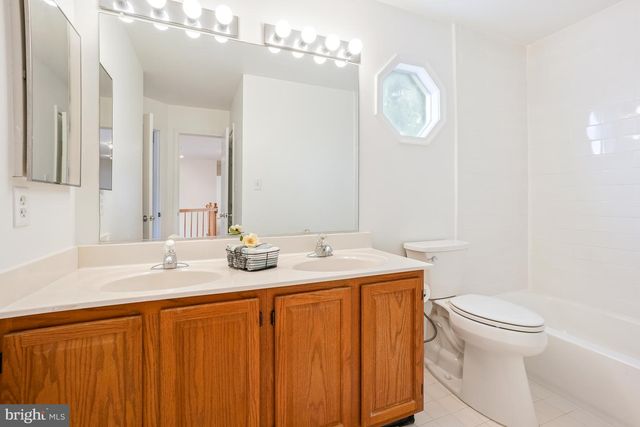 5 DRISCOLL CT, Gaithersburg, MD 20878