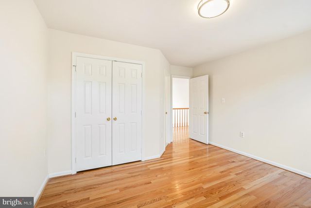 5 DRISCOLL CT, Gaithersburg, MD 20878