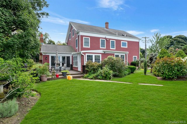 15405 Main Road, Mattituck, NY 11952