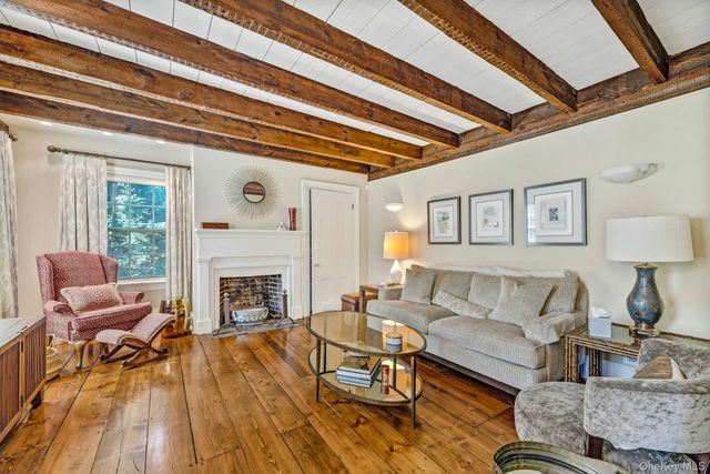 15405 Main Road, Mattituck, NY 11952