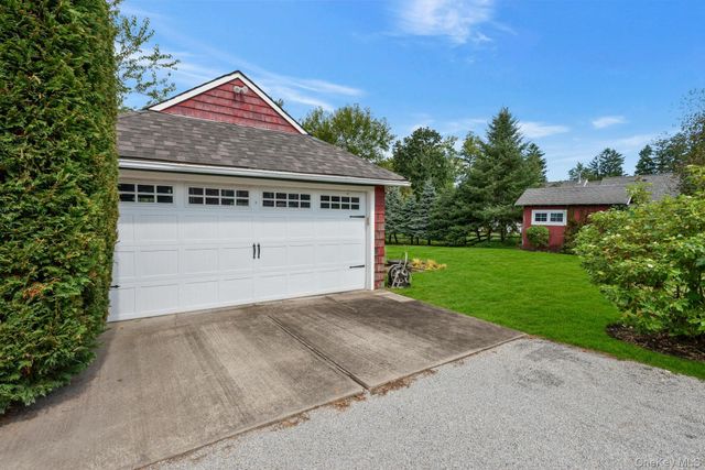 15405 Main Road, Mattituck, NY 11952