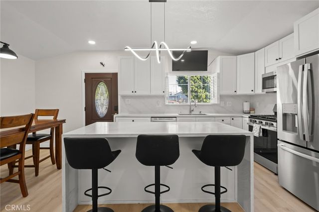 13533 Terra Bella, Pacoima, CA 91331