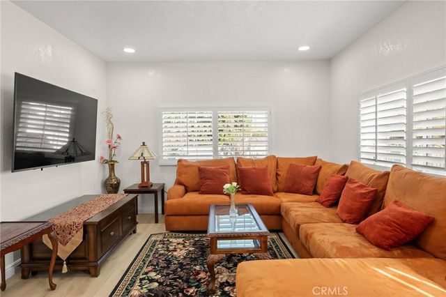 13533 Terra Bella, Pacoima, CA 91331