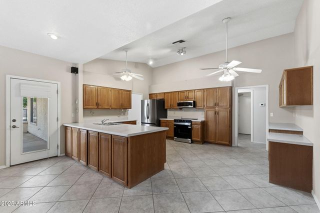 746 LEISURE WORLD --, Mesa, AZ 85206