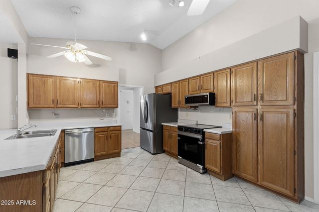 746 LEISURE WORLD --, Mesa, AZ 85206