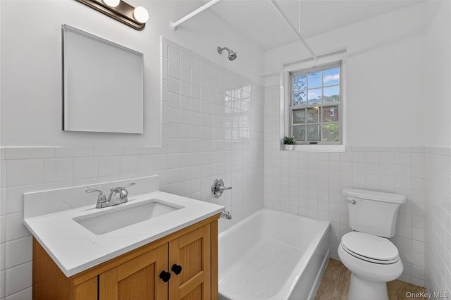 765 N Broadway 15B, Hastings-on-hudson, NY 10706