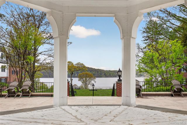 765 N Broadway 15B, Hastings-on-hudson, NY 10706