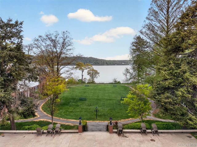 765 N Broadway 15B, Hastings-on-hudson, NY 10706