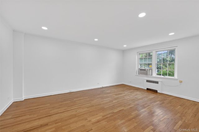765 N Broadway 15B, Hastings-on-hudson, NY 10706