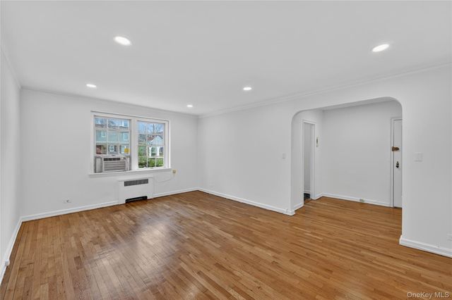 765 N Broadway 15B, Hastings-on-hudson, NY 10706