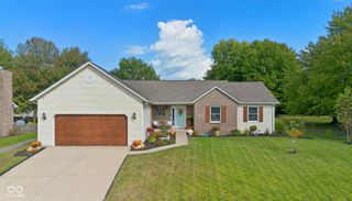 6028 Chinkapin Drive, Columbus, IN 47201