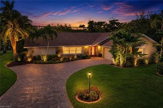 880 Deep Lagoon LN, Fort Myers, FL 33919