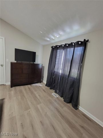 412 Jefferson Street, Elyria, OH 44035