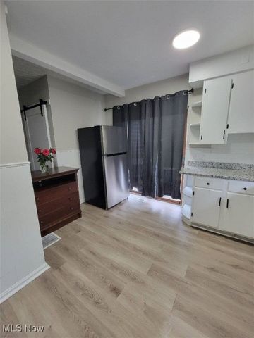 412 Jefferson Street, Elyria, OH 44035