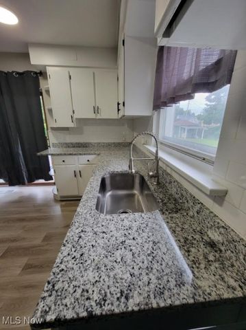 412 Jefferson Street, Elyria, OH 44035