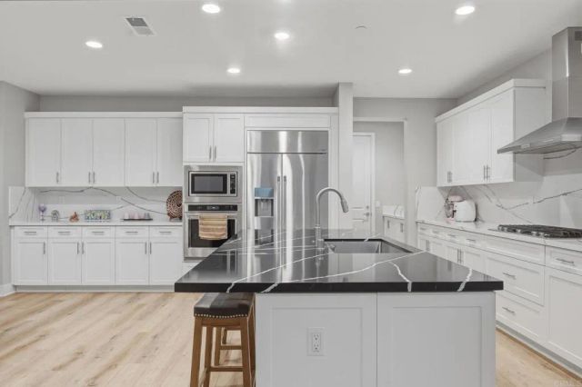 2204 Paseo Levanten, Chula Vista, CA 91913