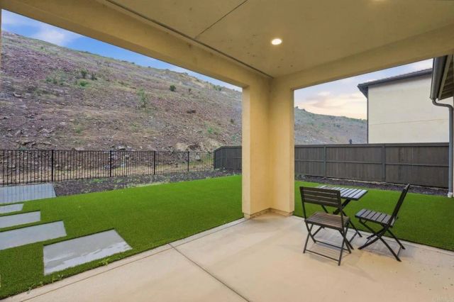 2204 Paseo Levanten, Chula Vista, CA 91913